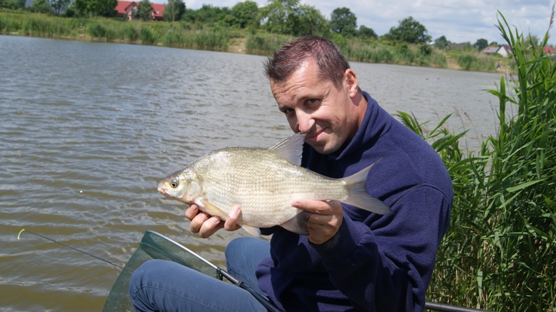 LESZCZYKOWY TRENING Z KARPIOWYM AMOKIEM W TLE