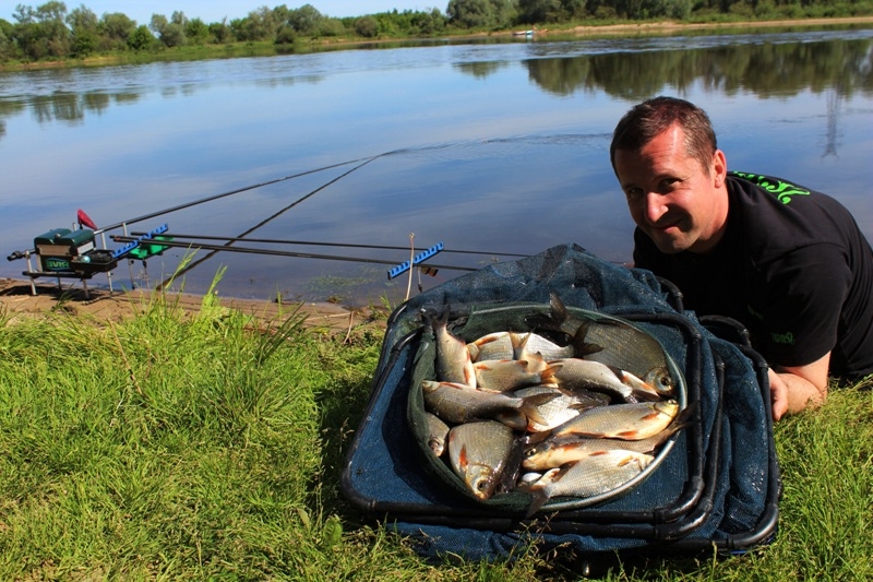 TRUDNE KRĄPIE Z DUŻEJ RZEKI.